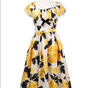 Pinup Couture- Evelyn Dress in Yellow Rose Print